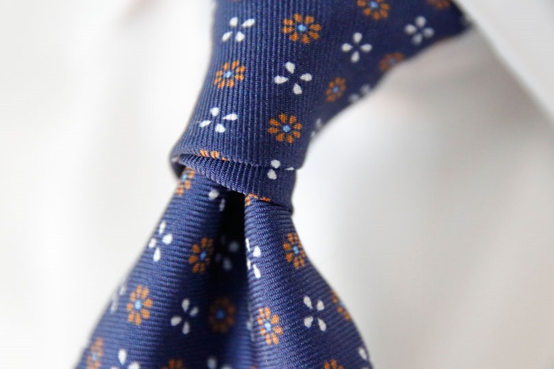 ネクタイをきれいに結ぶ３つのポイント サラリーマンのファッションを考える