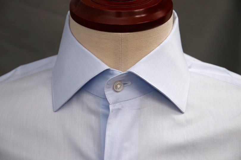 シャツ襟に入っている芯 カラーステイ を外すのはアリ サラリーマンのファッションを考える